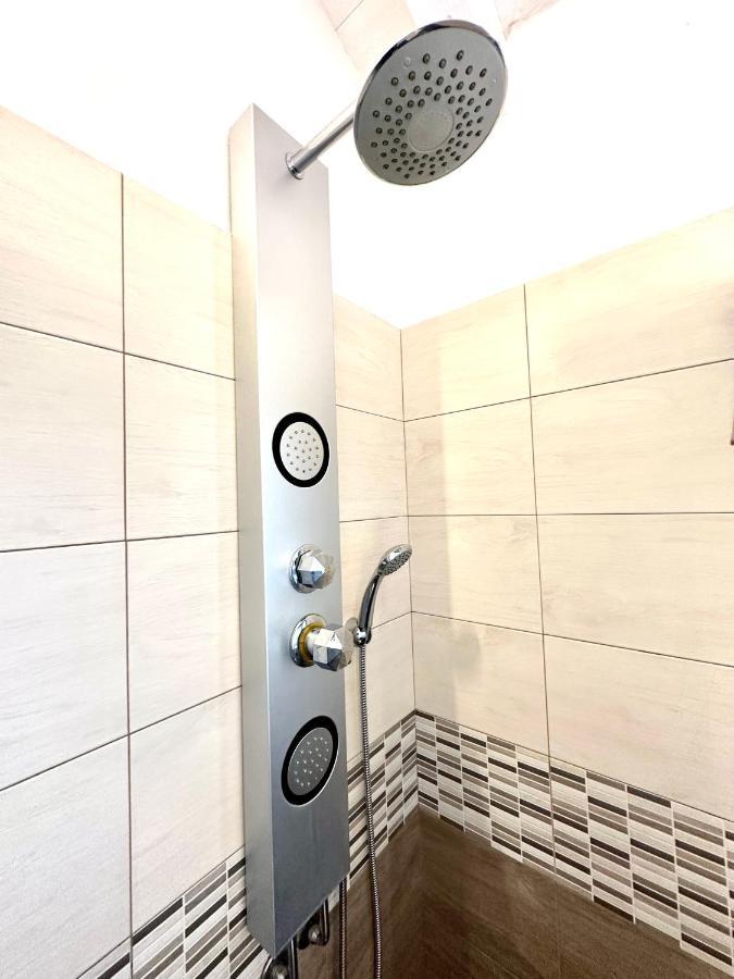 Waterfront Apartment 奧爾比亞 外观 照片